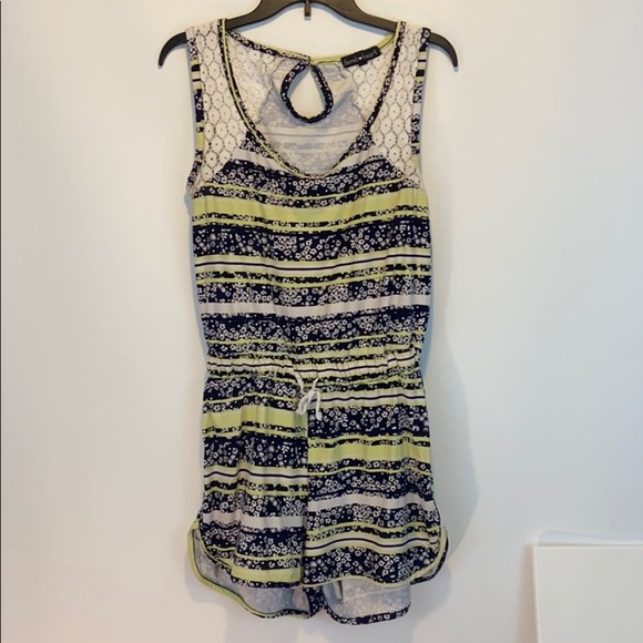 Derek Heart Women’s Romper Size L - Picture 1 of 9